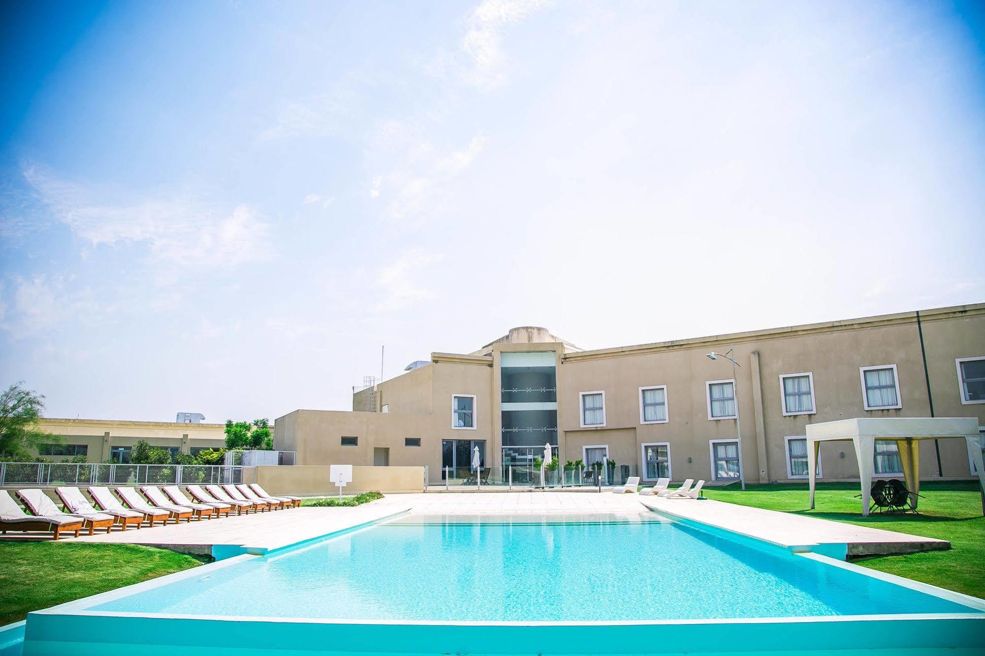 Amérian Villa Maria Park Hotel Bagian luar foto